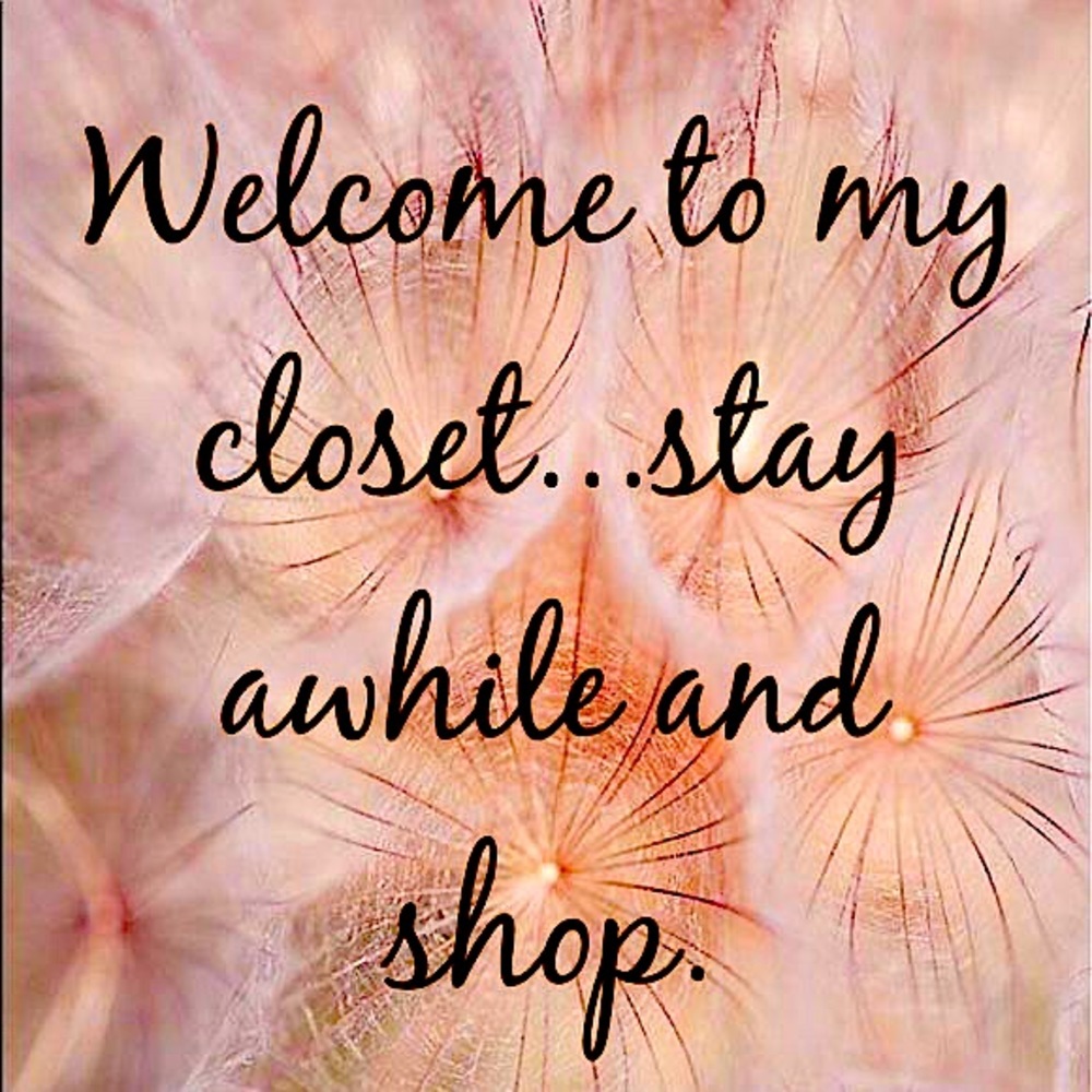 Welcome to my closet! I’ve been expecting you 😉